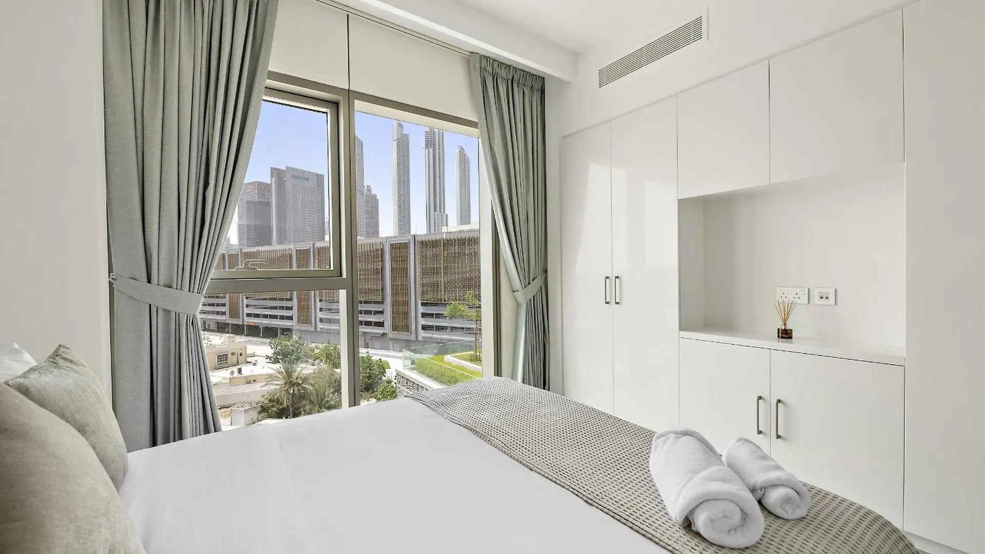 Apartamento Vayk - Chic 3 Bd With Burj Khalifa Views In Downtown Dubái 0*,