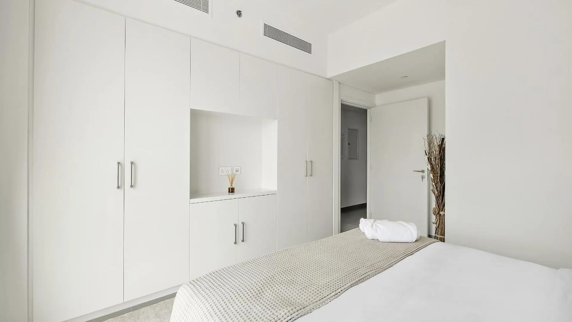 Apartamento Vayk - Chic 3 Bd With Burj Khalifa Views In Downtown Dubái